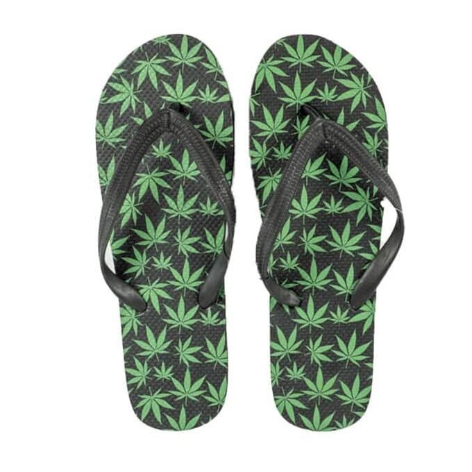 GREEN LEAF THONGS image 0