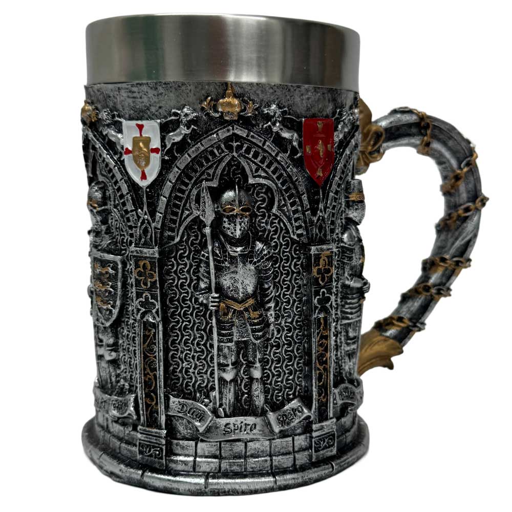 Knight’s Oath Tankard – Large Medieval Mug with Armored Detailing